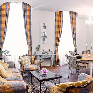  Apartment Salimbeni Italien